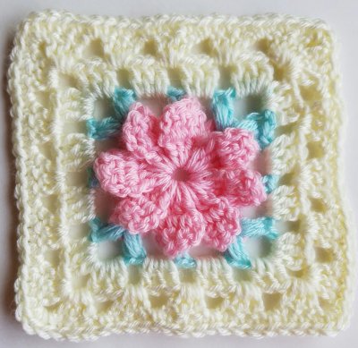 Craftside: Dogwood flower granny square pattern from the The